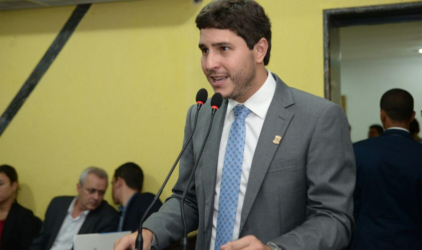 Maurício Carvalho presta contas de suas ações em primeira Sessão Solene do ano legislativo 2018