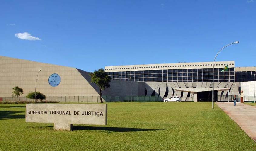 Corte Especial recebe denúncia e afasta conselheiro do Tribunal de Contas do Amapá