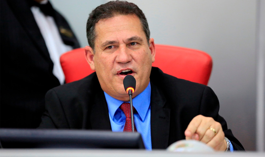 Maurão de Carvalho indica criação de vagas para major PM capelão e capelões auxiliares 
