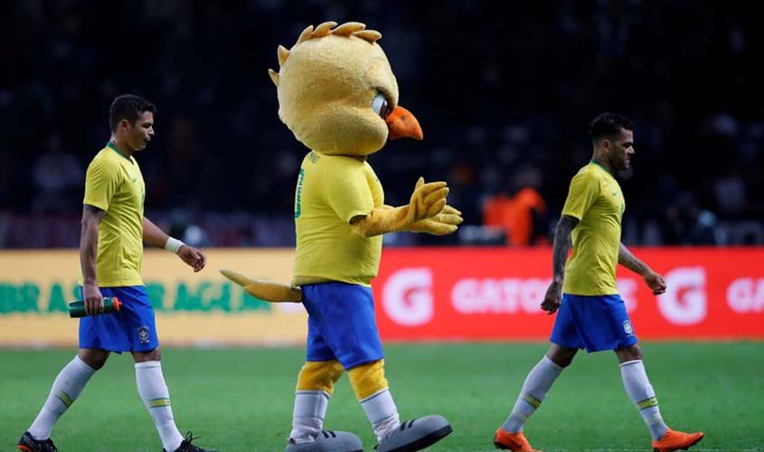 Tite confirma time que entra em campo na estreia do Brasil na Copa