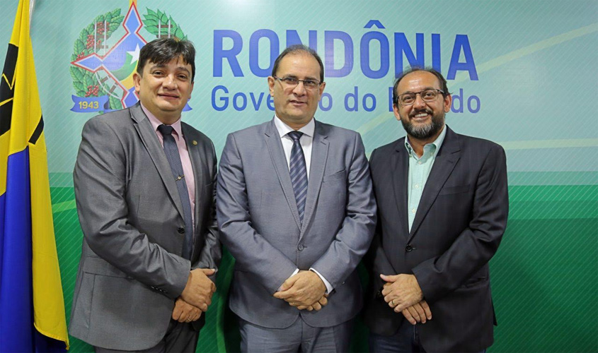 Deputado Laerte Gomes aceita convite para permanecer como líder do Governo na ALE