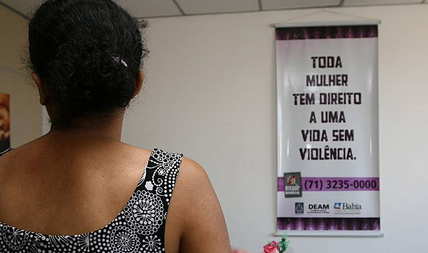 Senado aprova novas leis para diminuir violência contra mulheres 
