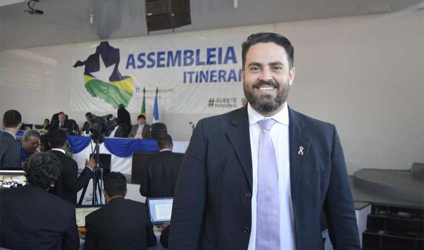 Deputado Léo Moraes participa de Sessão Extraordinária Itinerante da Assembleia Legislativa em Pimenta Bueno