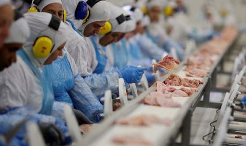 China anuncia retomada das importações de carne brasileira