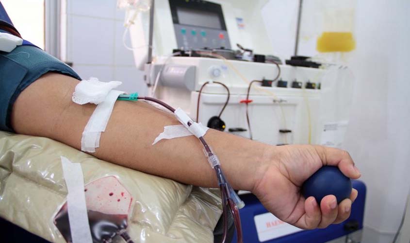 Doação de sangue deve ser feita antes da imunização contra o sarampo, alerta Fhemeron