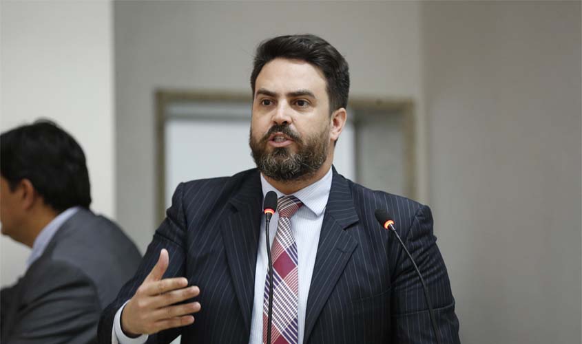 Léo Moraes cobra do governo compromisso que reconhece promoção dentro da Polícia Civil